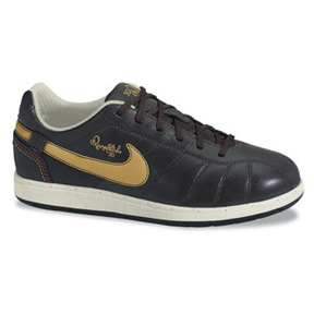 ronaldinho futsal shoes