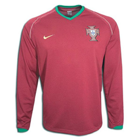 Nike Portugal Long Sleeve Soccer Jersey (Home 2007)