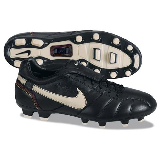 gold ronaldinho cleats