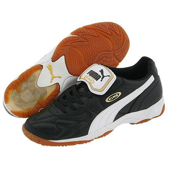 Puma King IT Indoor Soccer Shoes (Black/White) @ SoccerEvolution