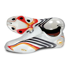 https://www.soccerevolution.com/store/images/retail/_full/ADI_10220_F.jpeg