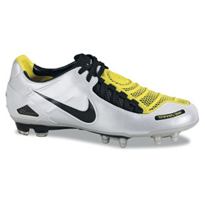 nike total 90 laser