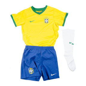 Nike Young Boy Brasil Soccer Jersey Mini Kit (Home 2014/16)
