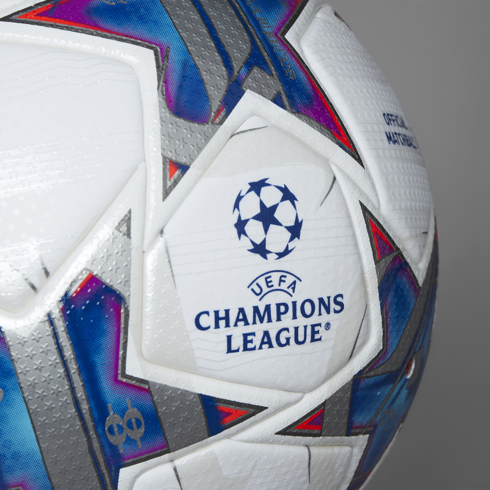 UEFA y Adidas presentan el UCL Pro Ball London febrero 2024