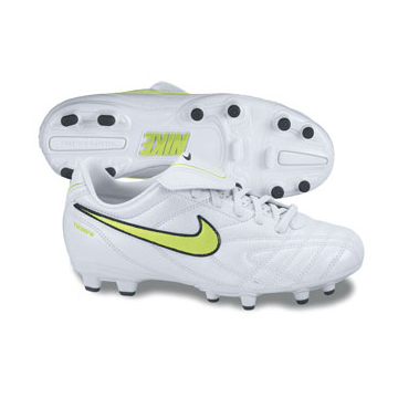 nike outdoor soccer shoes youth
